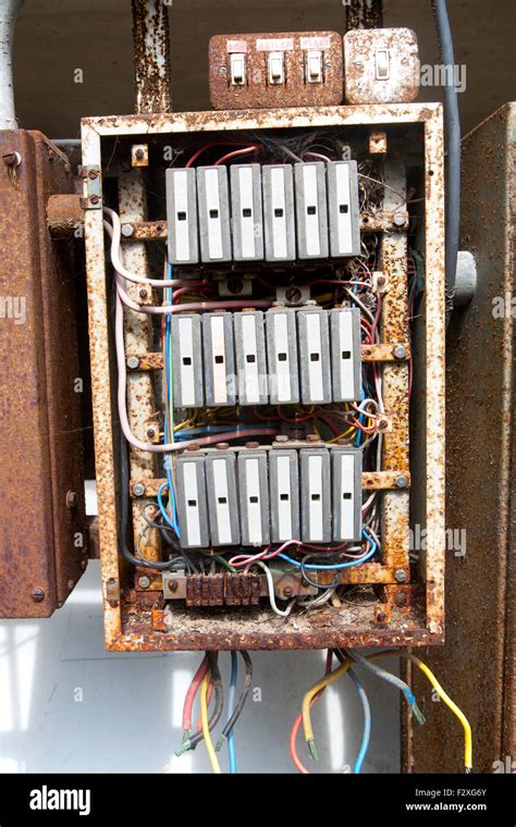 Old Style Old Fuse Box Wiring Diagram