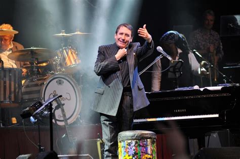 #ellie goulding #jools holland #live #my gifs #blame it on the boogie #dancing #e #mine #jools annual hootenanny #new years eve. Jools Holland's Hootenanny 2019: when and where is it ...