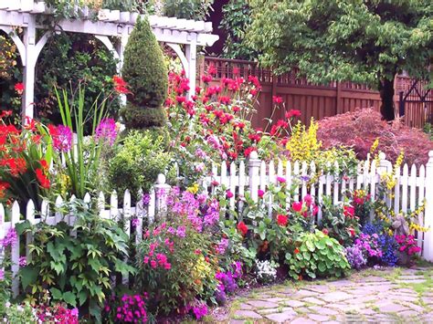 English Cottage Garden Border Plan