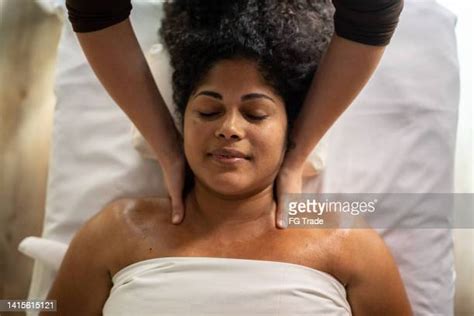 Black Massage Therapist Photos And Premium High Res Pictures Getty Images
