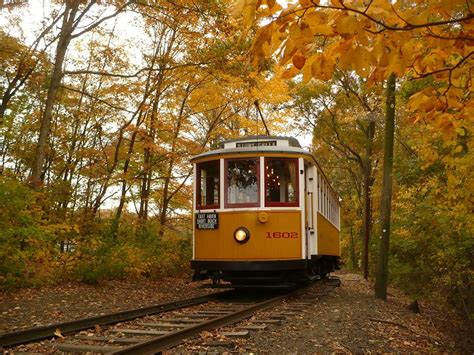 Take This Terrifying Trolley To Haunted Isle In Connecticut