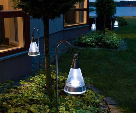 Check spelling or type a new query. How to choose the best lights for your garden | Scotlight ...