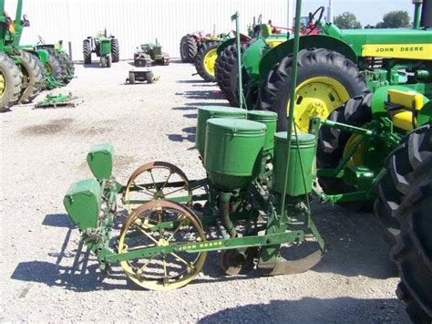 John Deere 246 247 2 Row Corn Planter For Tractors