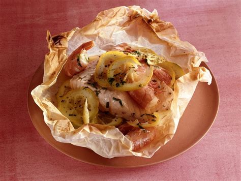 Check spelling or type a new query. Ricetta Cartoccio di salmone e gamberi al burro di ...