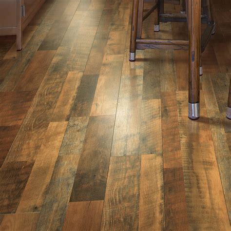 Oak laminate flooring is the perfect finishing touch to any room. Mohawk Cashe Hills 8" x 47" x 8mm Oak Laminate Flooring ...