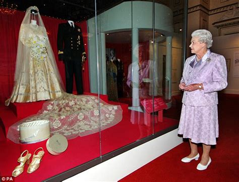 Who designed the wedding dress for private benjamin? The Queen's 70-year-old wedding dress hasn't dated at all ...