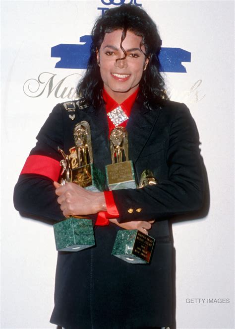 Michael Jackson On Twitter At The 1989 Soul Train Awards Elizabeth