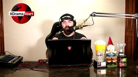 To censor a video and disguise the section you will track, we will select to 'apply mosaic' button to enable the mosaic and then click the arrow beside the button to choose a rectangle or circle mosaic and adjust the size of the mosaic with the drop down. SSSniperWolf EXPOSED by FaZe Censor! #DramaAlert # ...