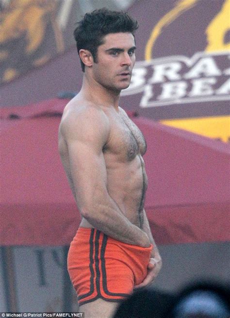 Zac Efron Strips Down Neighbors 2 While Seth Rogen Tries To Keep Up