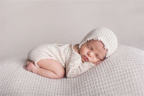 Thanks for these simple but great tips! 7 Essential One-Month Baby Photography Tips To Take Cute ...