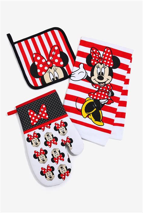 Hot topic's holiday disney gift collection has everything you need — disney apparel, disney accessories, disney merchandise, disney home décor — from all the. 16 Unique Disney Gifts for Adults - Christmas Gift Ideas ...