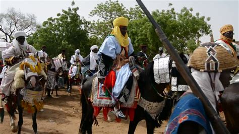 Raiders of the lost ark . HAWAN SALLAH DAMAGARAM ZINDER 2017 - YouTube