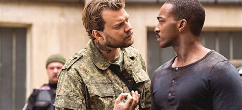 Paul ready (als james reid moir) in die ausgrabung (2021). Netflix dropt trailer van de nieuwe actiefilm Outside The ...