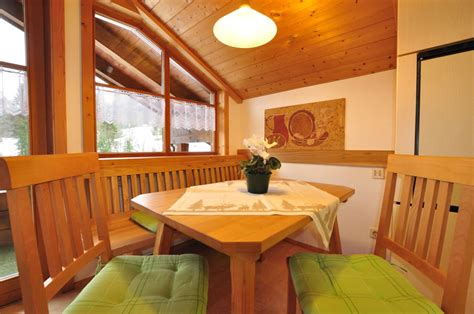 Für wohnlichkeit sorgen teppichböden in den räumen. Ferienwohnung Frauenschuh - Oberstdorf - Tiefenbach