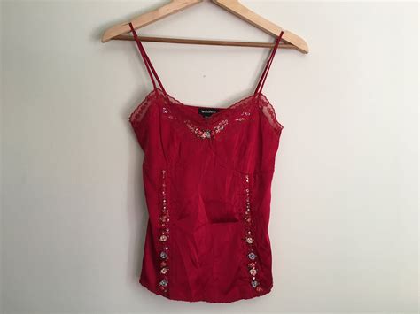 Offered in the latest styles and materials from tunics, tanks, camisoles and poncho dillard's has you covered. 90's Le Chateau Red Silk Cami Dressy Top - Size XXS ...