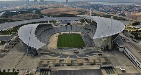.arasında oynanan unutulmaz finalin sahnesi i̇stanbul, 2020 uefa şampiyonlar ligi finaline de ev sahipliği yapacak! Atatürk Olimpiyat Stadı, UEFA Şampiyonlar Ligi finaline ...