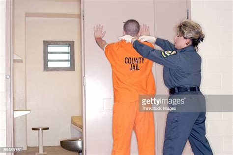Prison Warden Woman Fotografias E Filmes Do Acervo Getty Images