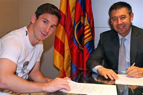 In view of the information published today in the newspaper el mundo, in relation to the professional contract signed between fc barcelona and the player lionel messi, the. Bartomeu discusses Lionel Messi contract, talks Carles ...