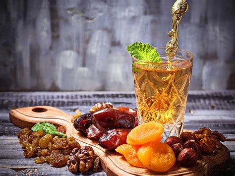 Ramadan the month of fasting. 8 Easy Yet Healthy Iftar Recipes To Keep You Nourished ...