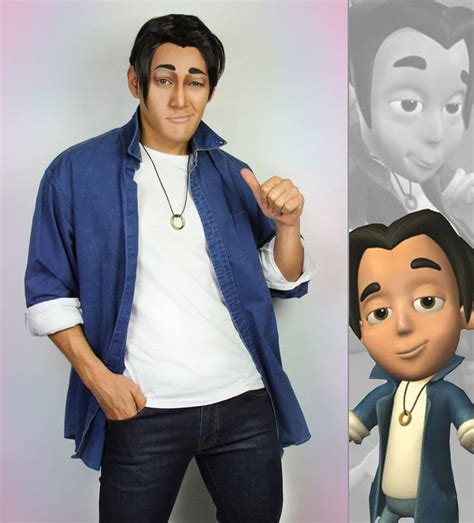 This Disney Character Cosplay Dude Is Like Nothing Youve Ever Seen Before