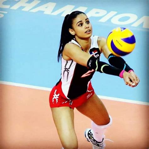 Wags And Sport Beauties Winifer Fernandez Gorgeous Volleyball Player Photos