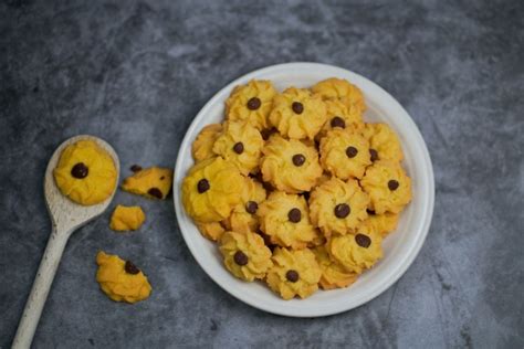 Cara membuat kue semprit tiga bahan. Cara Membuat Kue Semprit Tiga Bahan ~ Resep Semprit Susu 3 ...