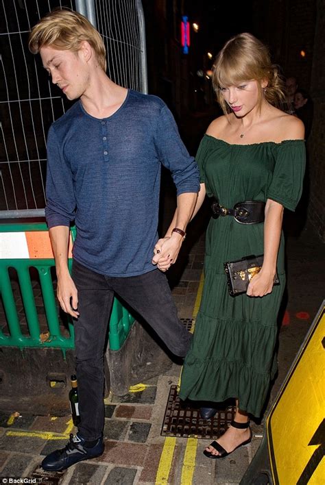 Taylor Swift Holds Hands With Beau Joe Alwyn On Date Night In London