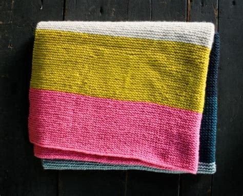 Latest news, offers and discounts. Super Easy Crib Blanket in Worsted Twist | Modern crochet ...