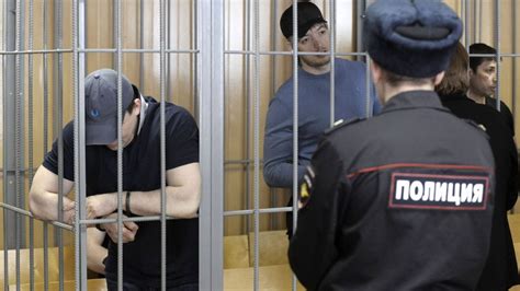 Russian Lawmakers Pass Bill To Punish Organized Crime Bosses The