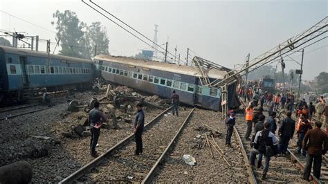 Mengenaskan Kecelakaan Kereta Di India 23 Orang Tewas Dan 100 Terluka
