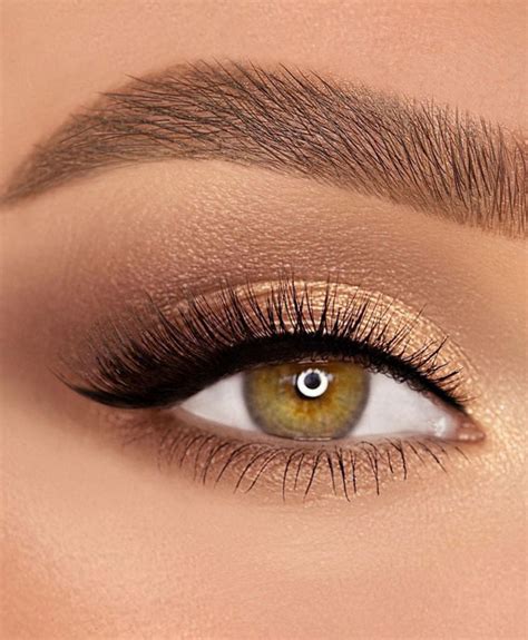 65 Pretty Eye Makeup Looks A Pop Of Gold Eye Shadow