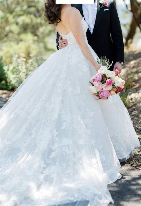 Monique Lhuillier Easton Fall 2019 Wedding Dress Save 43 Stillwhite