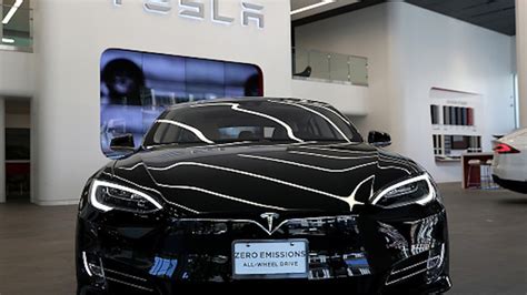 Elon Musk May Take Tesla Private