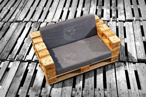Outdoor küche mit viel ablagefläche aus paletten. 101 Holzpaletten Ideen für Ihr stilvolles Zuhause ...