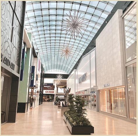 The 10 Best Shopping Malls Toronto And The Gta Have To Offer