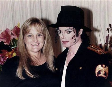 06.03.2019 · michael jackson's first wife was lisa marie presley, the only child of elvis presley. Jackson's ex-wife denies giving up kids - People's Daily ...