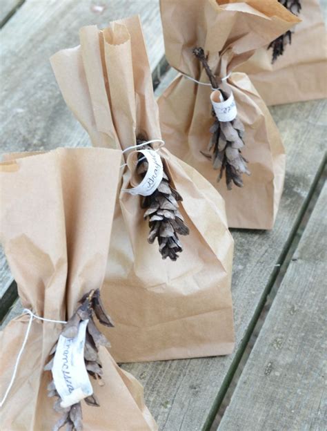 We did not find results for: 20 Clever Gift Wrap Ideas Using Simple Brown or White ...