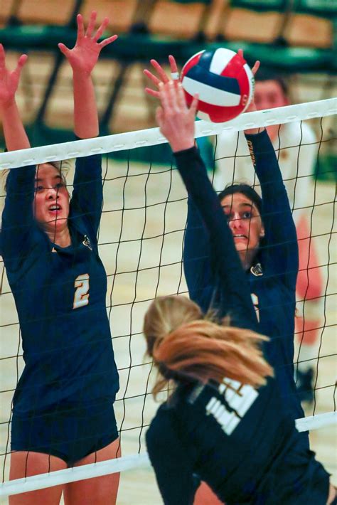 Ccs Girls Volleyball Mitty Outlasts Menlo In Open Semis