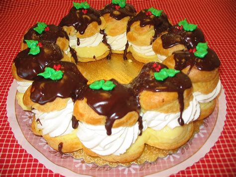 Christmas cookie christmas cookie dessert. 25+ Delicious Christmas Desserts | PicsHunger