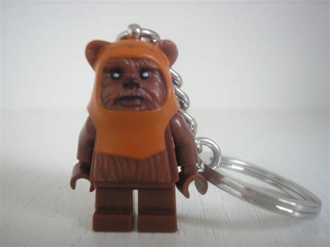 Lego Figura Star Wars Wicket Ewok Kulcstartó 8038 F30