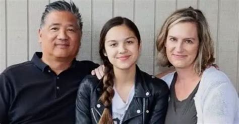 Who Is Olivia Rodrigo Parents How Have Her Father And Mother Supported