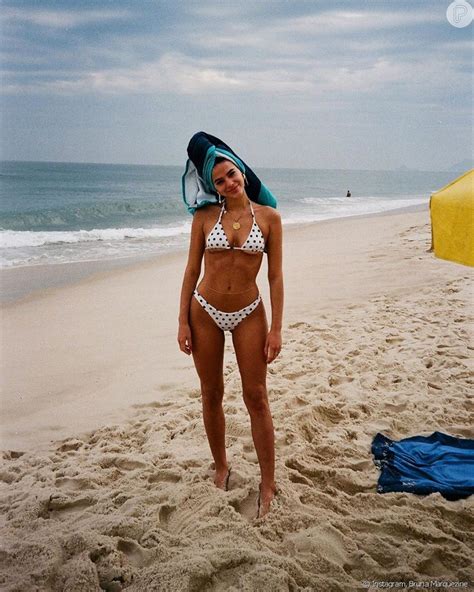 Bruna Marquezine usa biquíni cavado da marca Inamorata Woman grife de beach e underwear criada