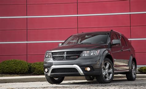 Introduced as a 2009 model, the dodge journey midsize crossover suv gets a simplified lineup for the 2018 model year. 2018 Dodge Journey | Exterior Review | Car and Driver