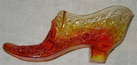 Vintage Fenton Glass Amberina Shoe Figurine Daisy And Button Design 5 99 Picclick
