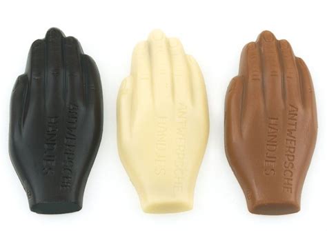 Het antwerps handje, dat zijn oorsprong kent in een legende, werd lokaal bekend na een culinaire. antwerpse handjes - Google Search | Antwerpen, België ...