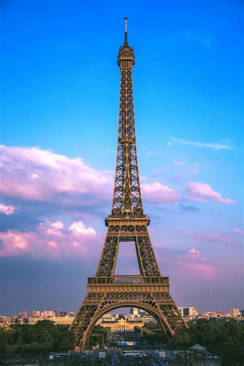 Eiffel Tower At Day Wallpaper