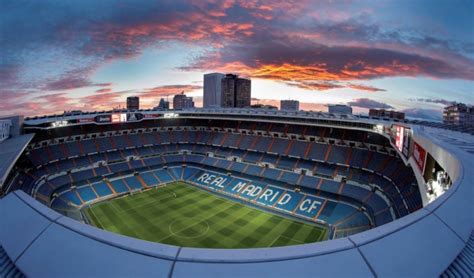 Real Madrid Stadium Wallpaper 4k Santiago Bernabeu Stadium At Night