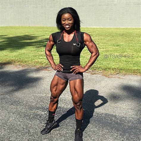Back Muscles Woman Black Super Woman Muscular Women Body Building