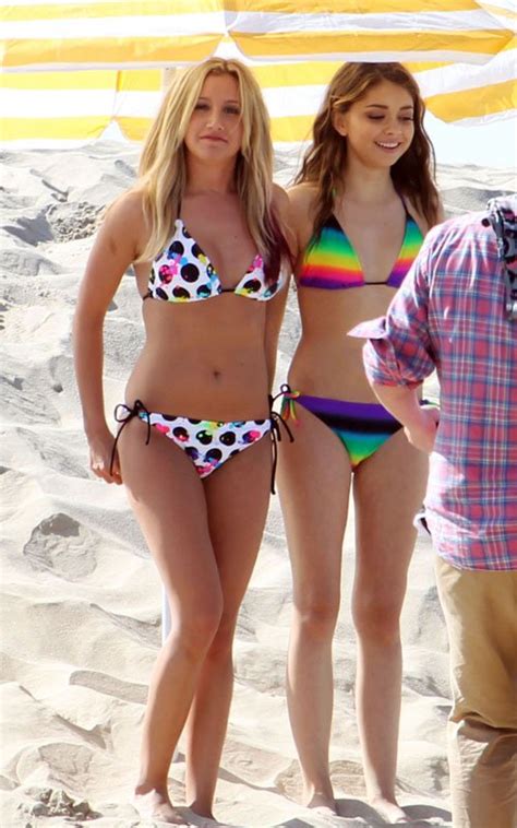 ashley tisdale and sarah hyland at venice beach ~ onlinecelebsgallery exclusive updates for