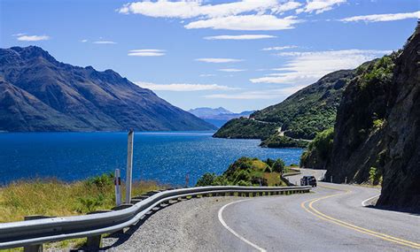 Driving from Queenstown to Te Anau and Milford Sound: The Best Places
